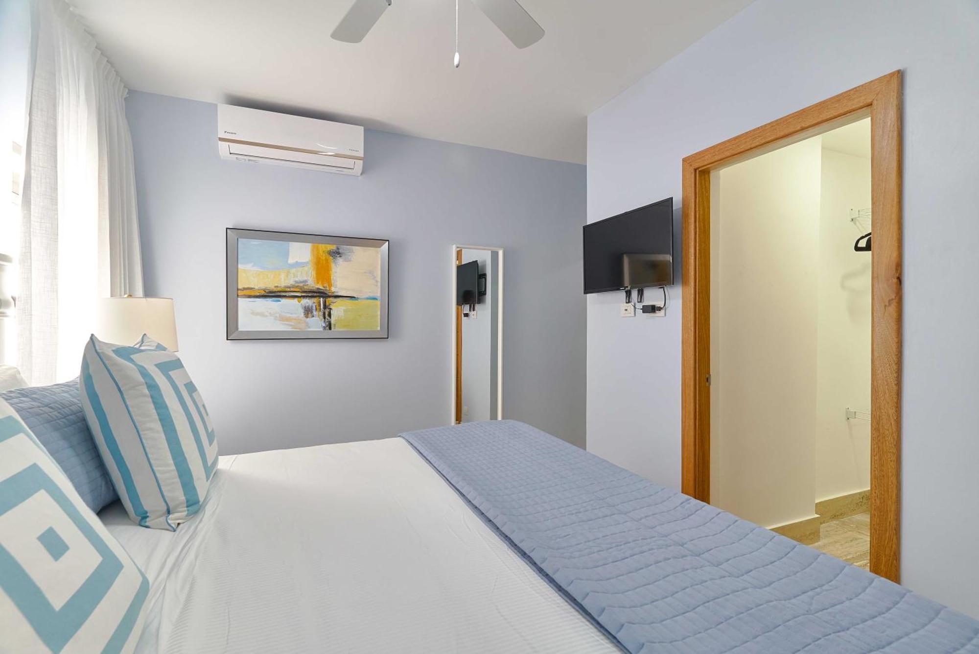 Costa Atlantica Punta Cana - Beach Vacation Condos Zewnętrze zdjęcie